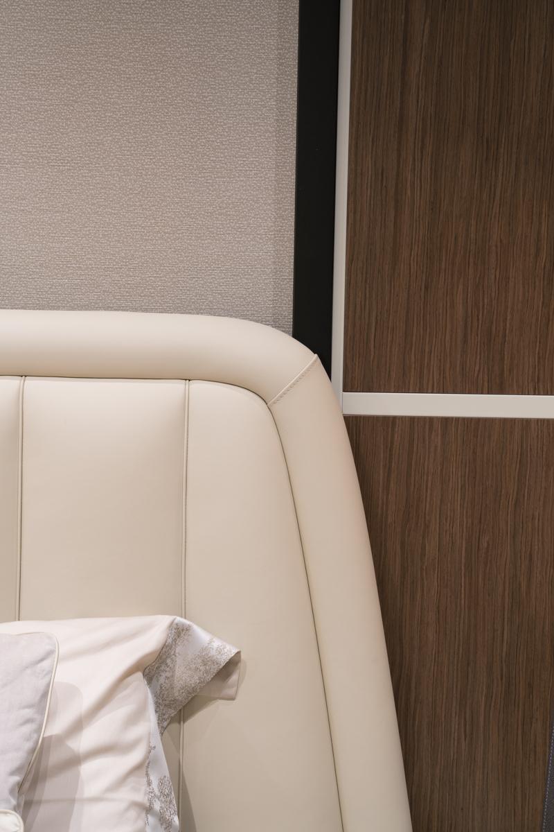 Upholstered leather king size bed | Bernini by Bruno Zampa