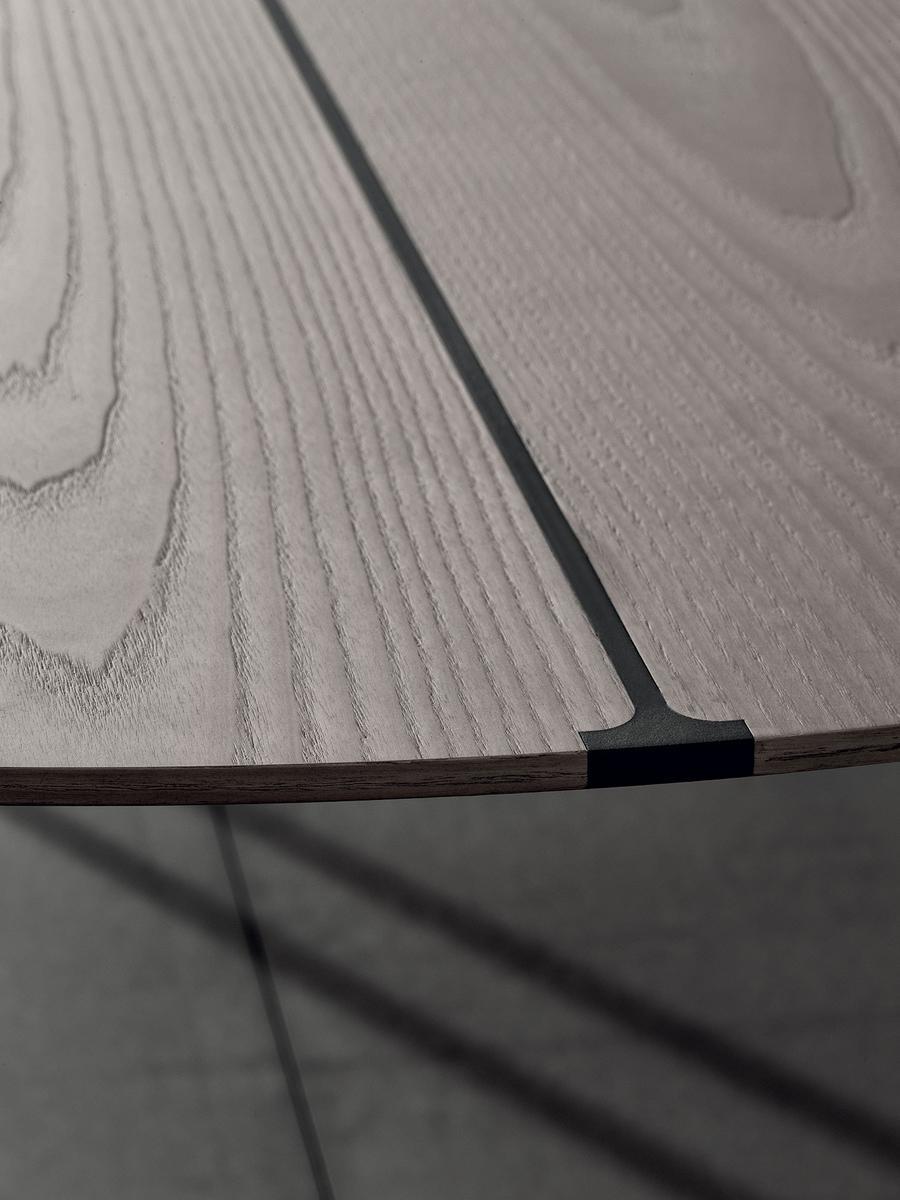 Round wooden dining table | Axel by Frigerio