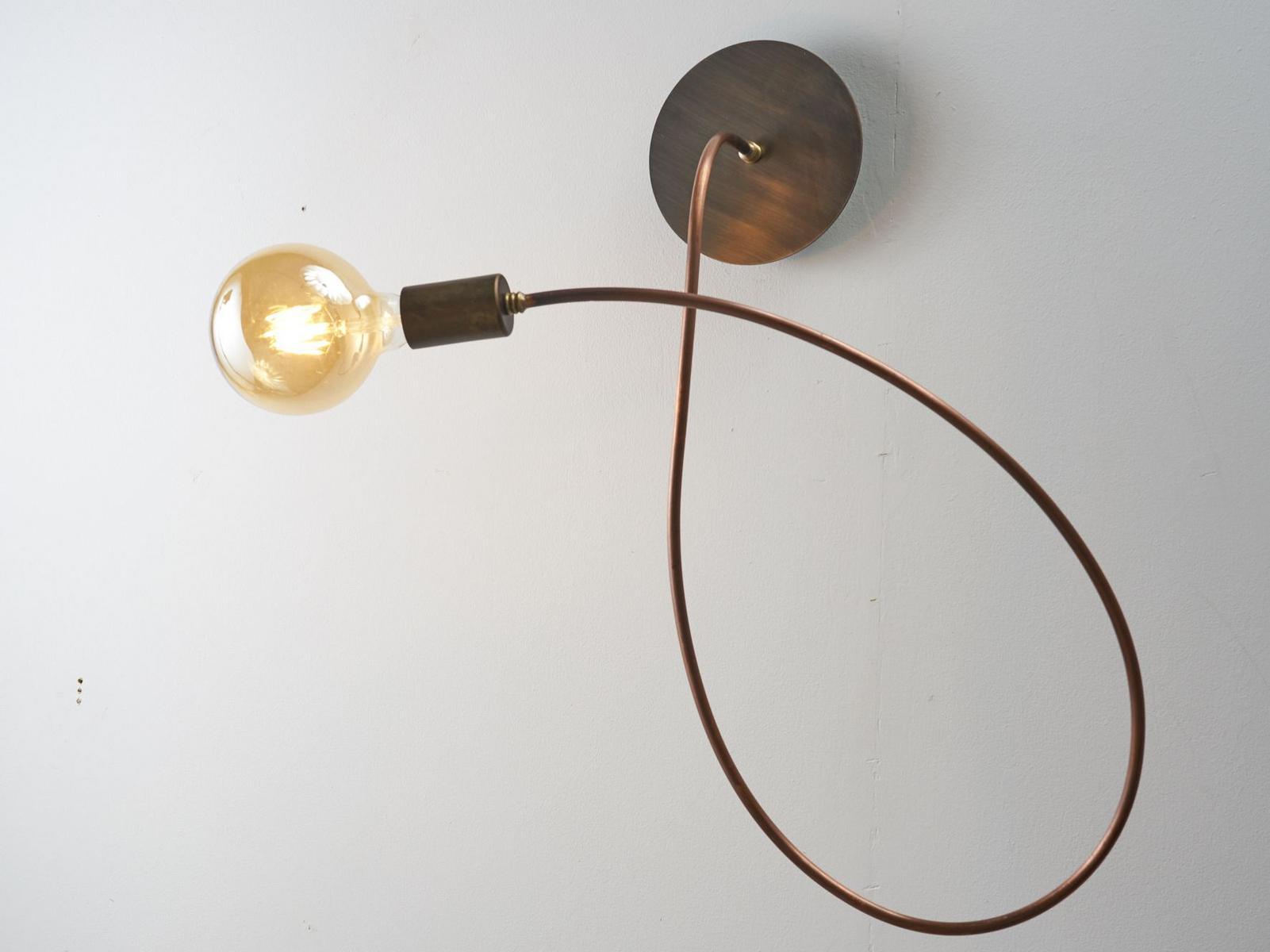 Wall light with swing arm | Pato by Zava