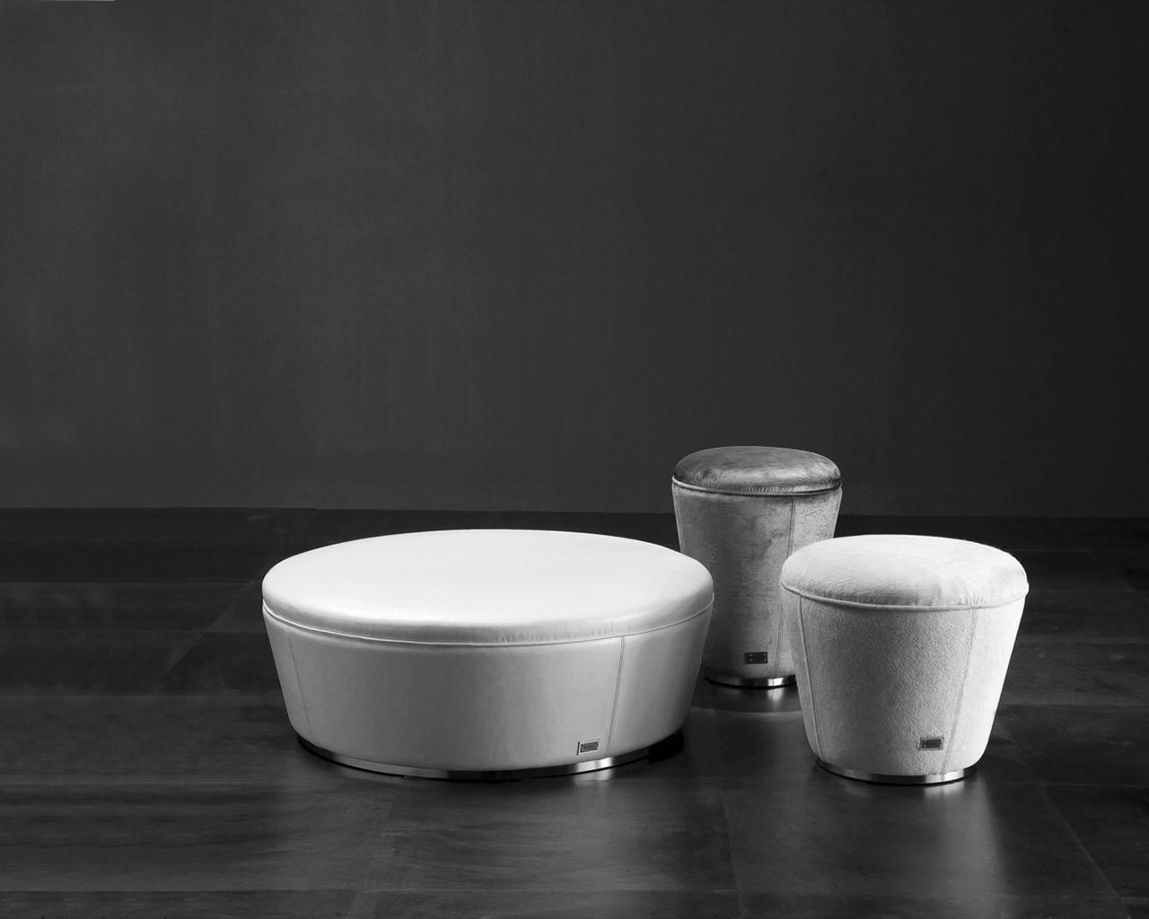 Leather pouf in a luxury style | Miky by Rugiano