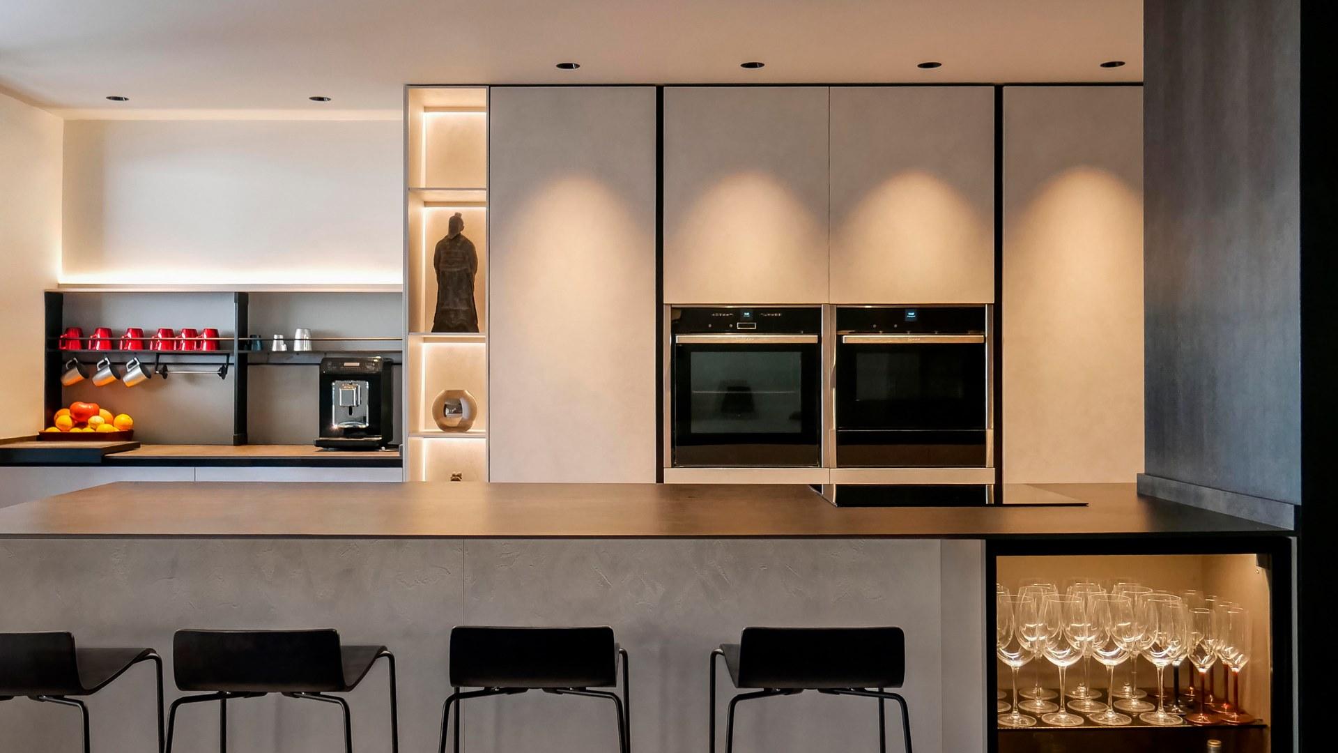 LED round recessed aluminium spotlight | Shot Light M Asymmetric Trimless by Arkoslight