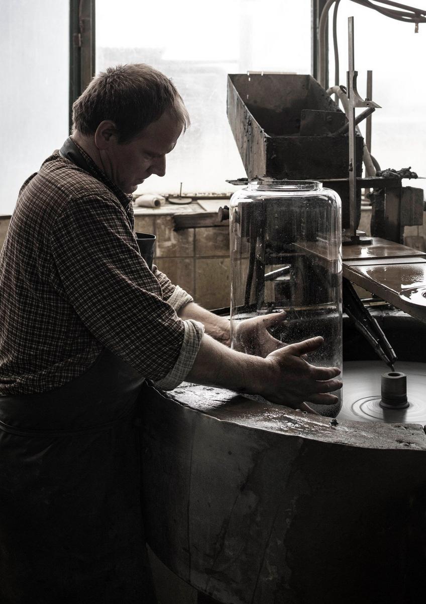 LED direct light Blown crystal pendant lamp | Noctambule Bowl by Flos