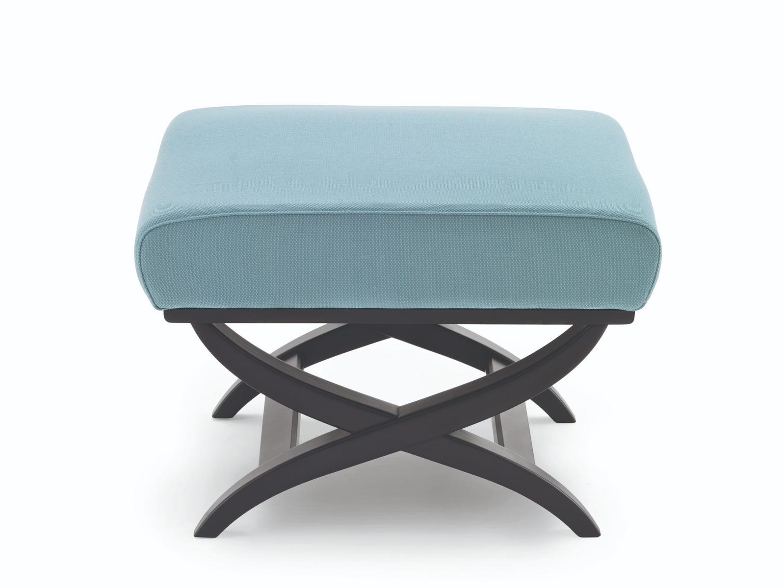 Upholstered pouf | Pouf by Arflex