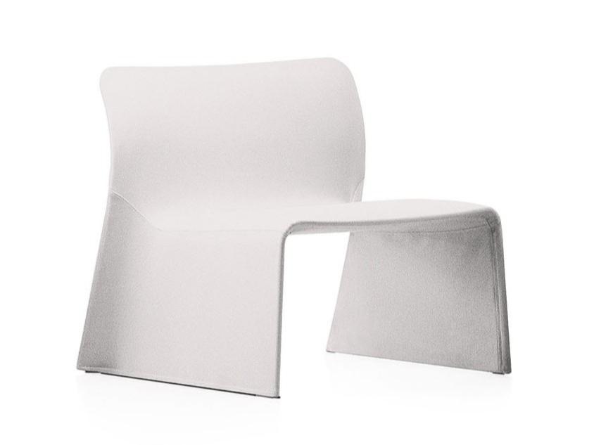 Fabric easy chair with removable cover | Glove by Molteni