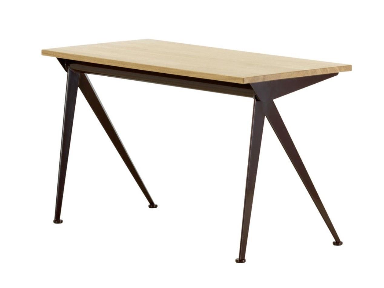 Rectangular solid wood writing desk | Compas Direction by Vitra