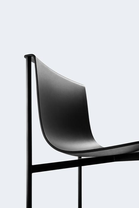 Chair with armrests | Ombra by Lema