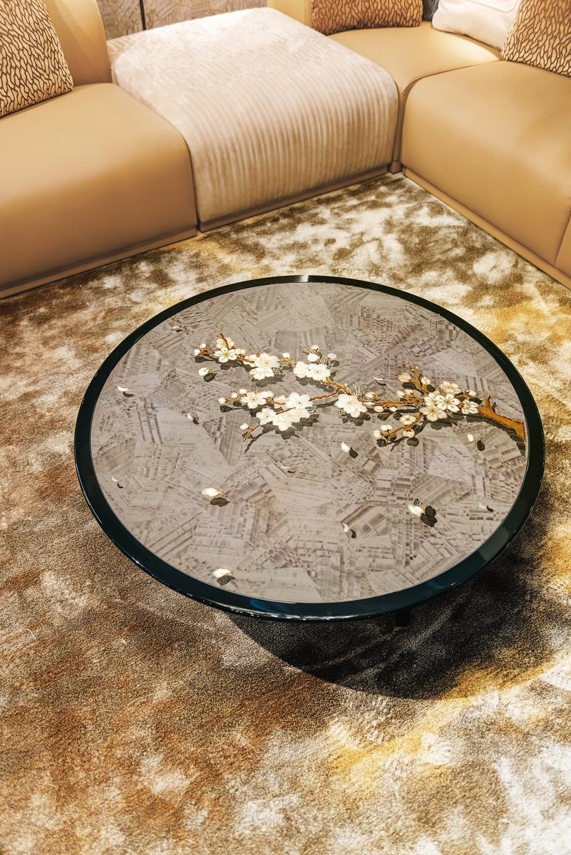 Round Rojo Levanto marble coffee table | Experia by Bruno Zampa
