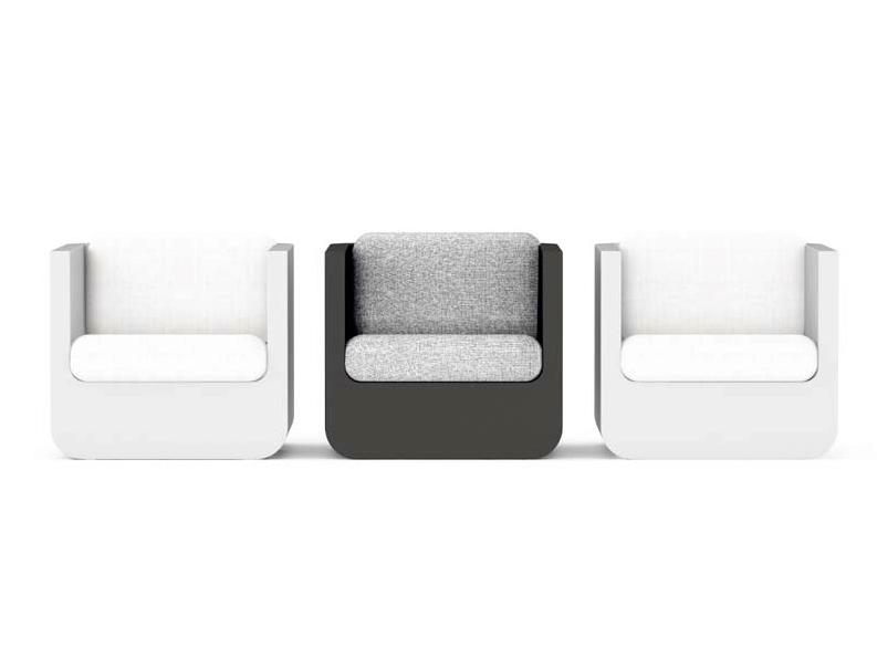 Armchair with armrests | Ulm by Vondom