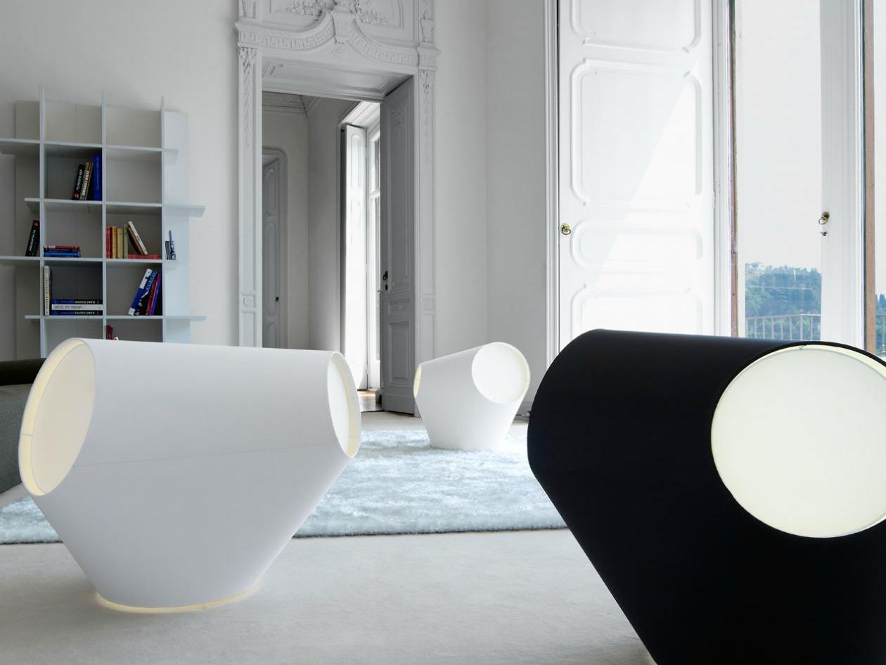 Fluorescent PVC floor lamp | Aroun by Ligne Roset