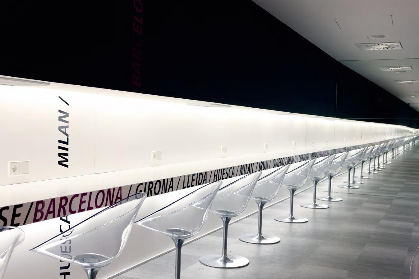 Acrylic chair | Ero by Kartell