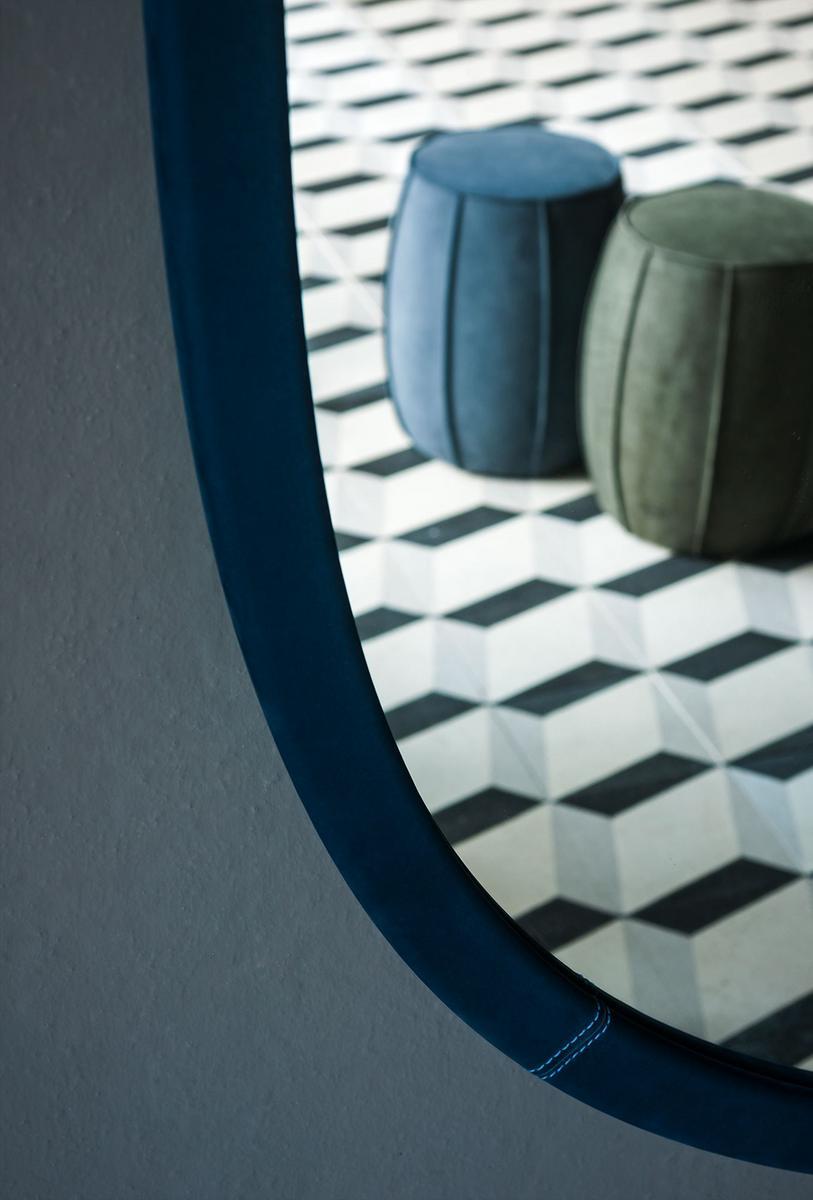 Oval framed wall-mounted leather mirror | Torino by Baxter