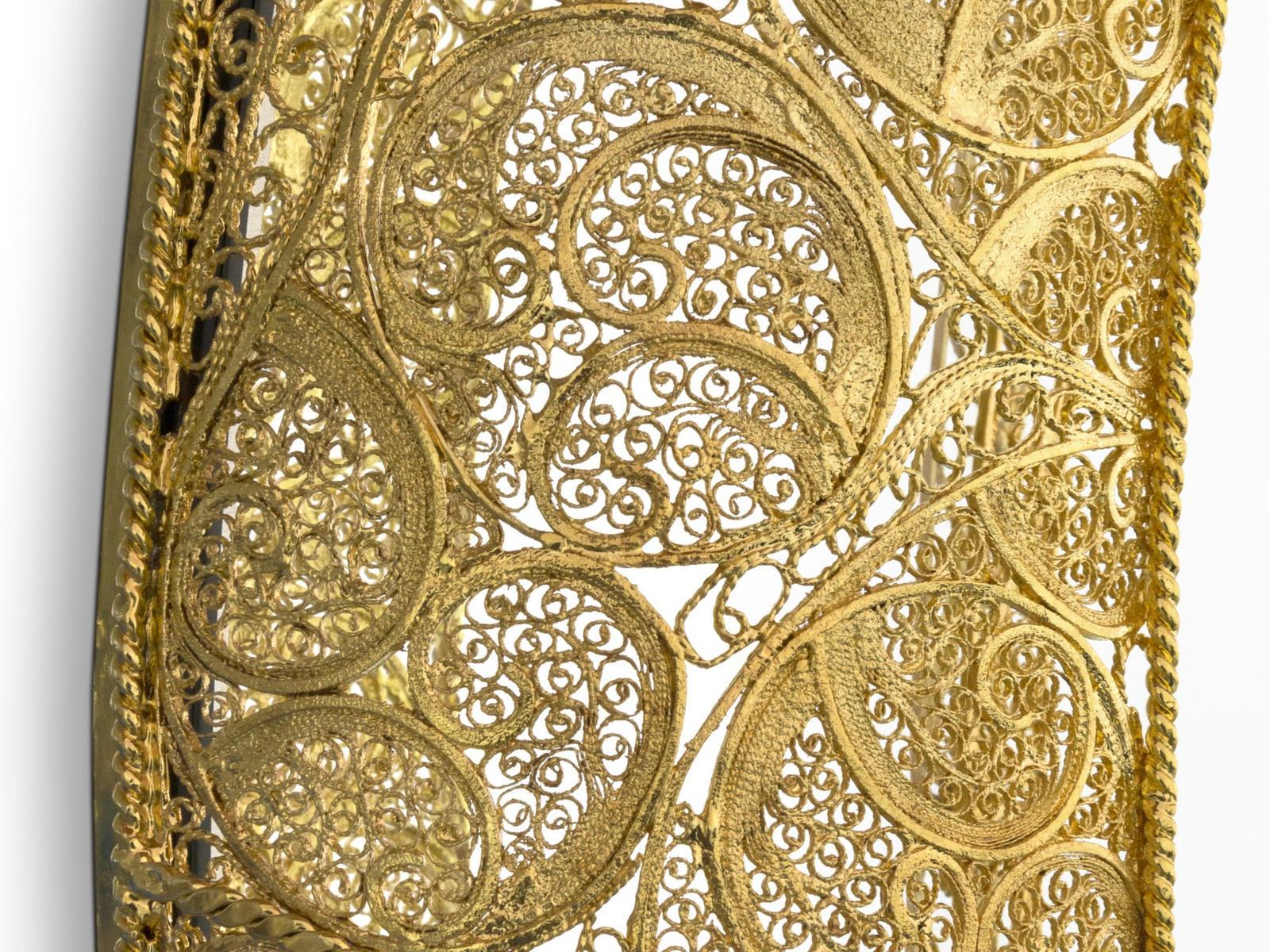 Round framed wall-mounted mirror | Ring Filigree by Boca Do Lobo