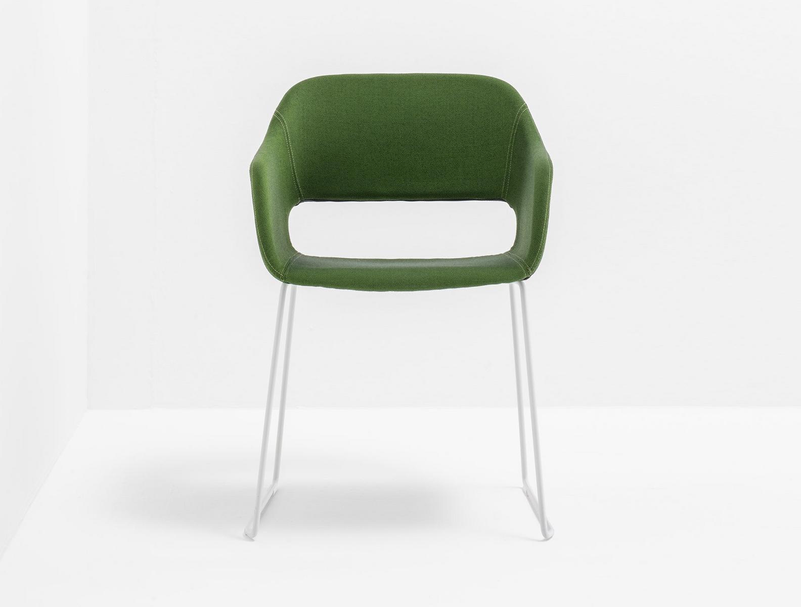 Sled base fabric chair | Babila 2746 by Pedrali