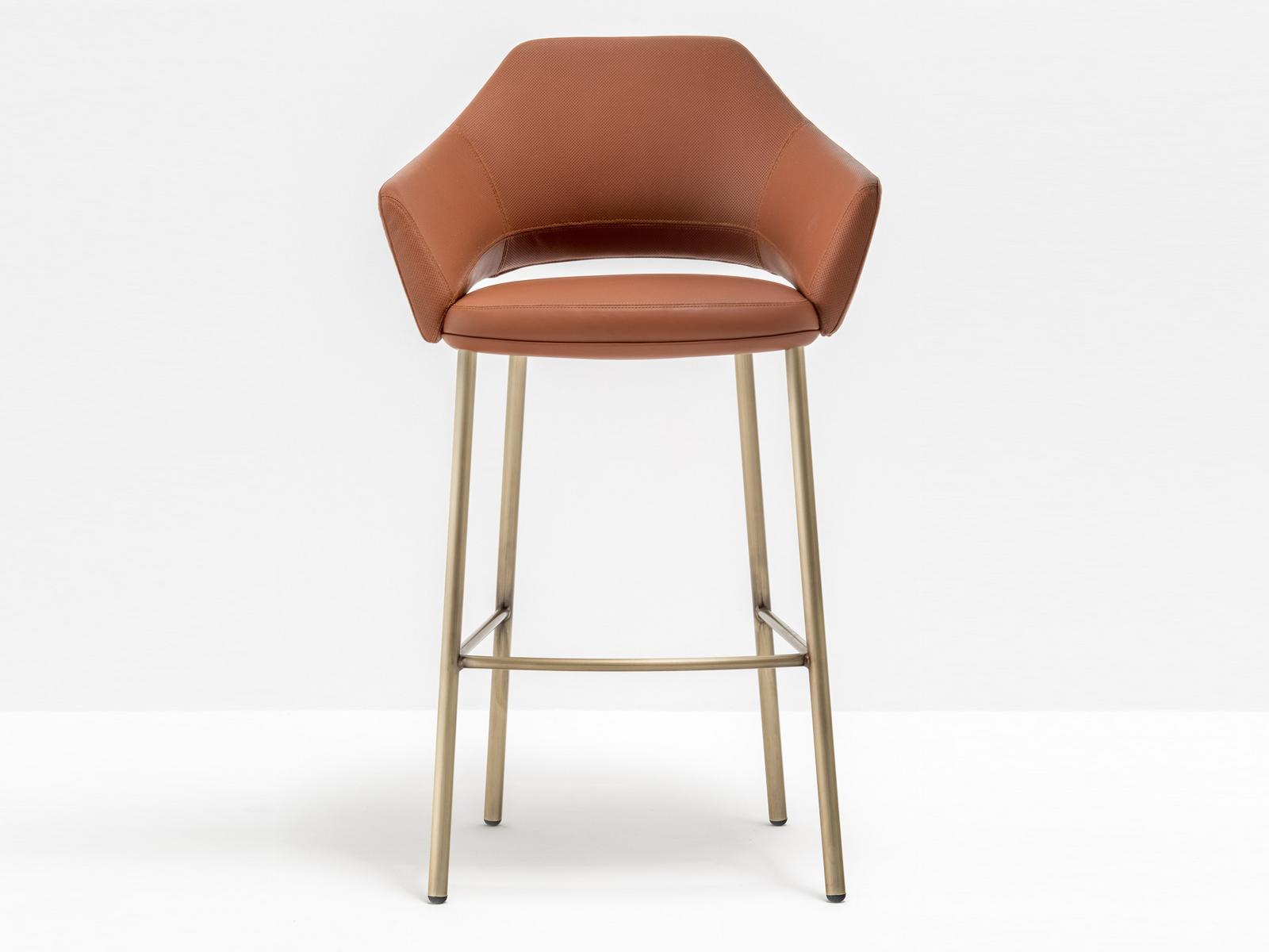 High leather stool with armrests with back | Vic 648 by Pedrali