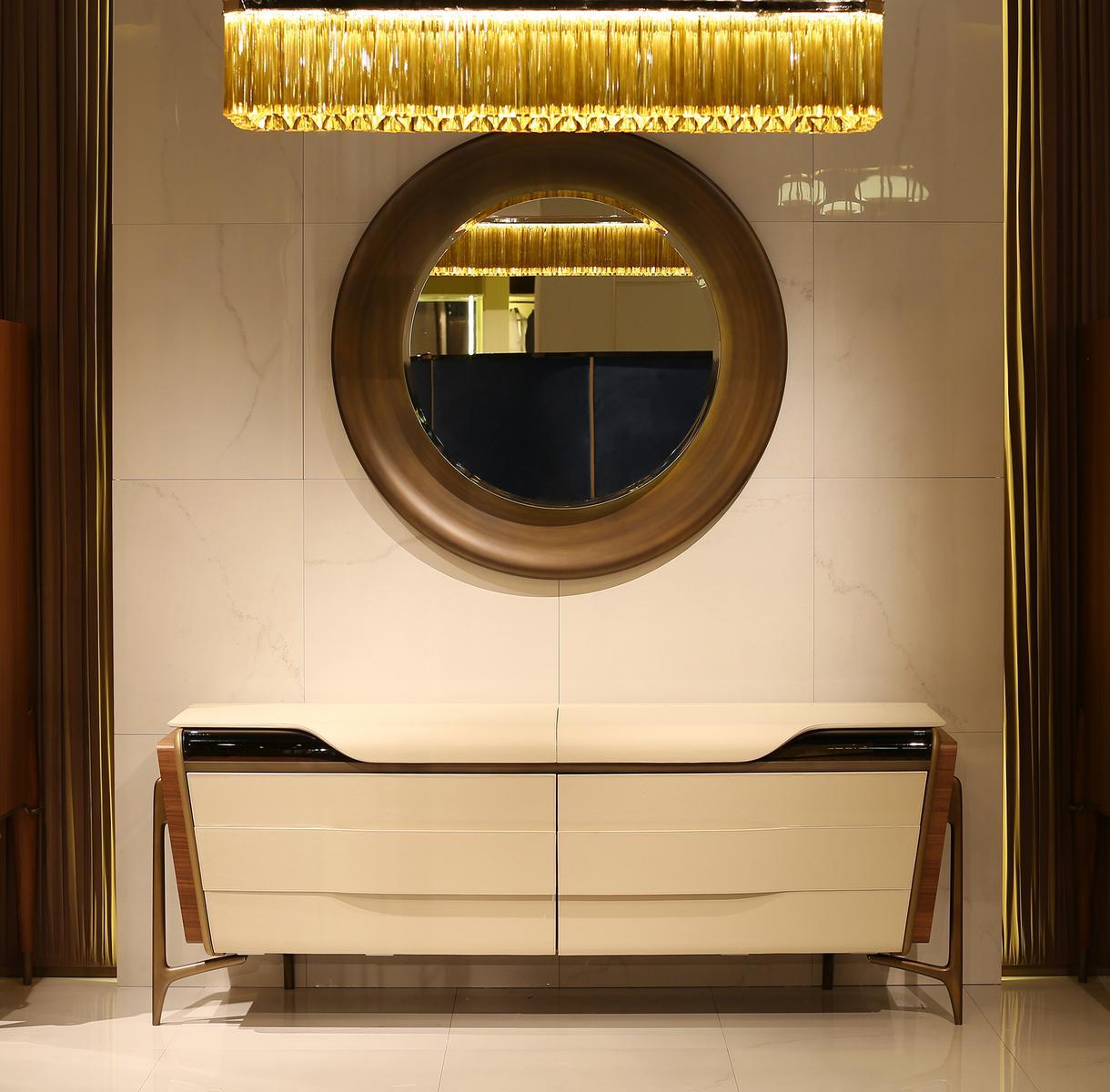 Sideboard with doors | Melting Light by Turri