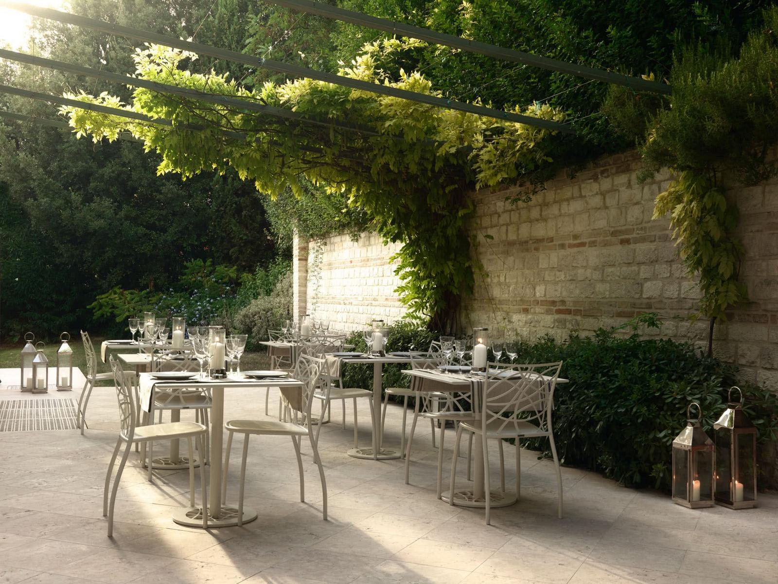 Metal chair | Julie by Cantori