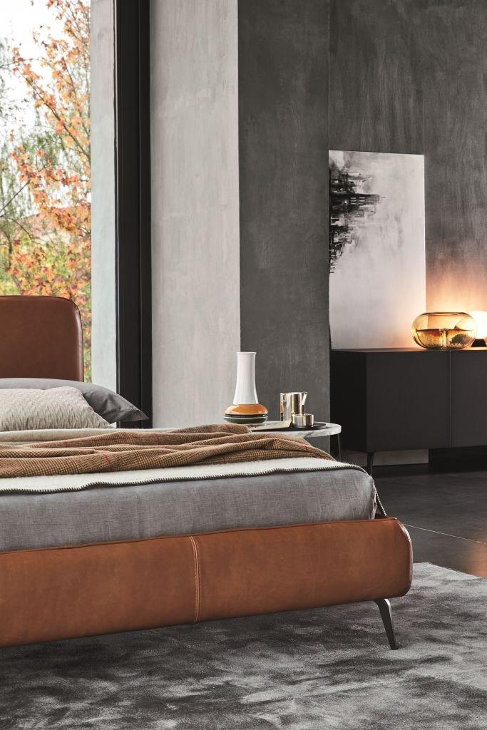 Upholstered bed with high headboard with upholstered headboard | Aris by Ditre Italia
