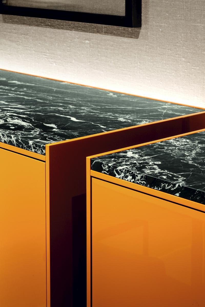 Sectional storage wall | Lt40 by Lema