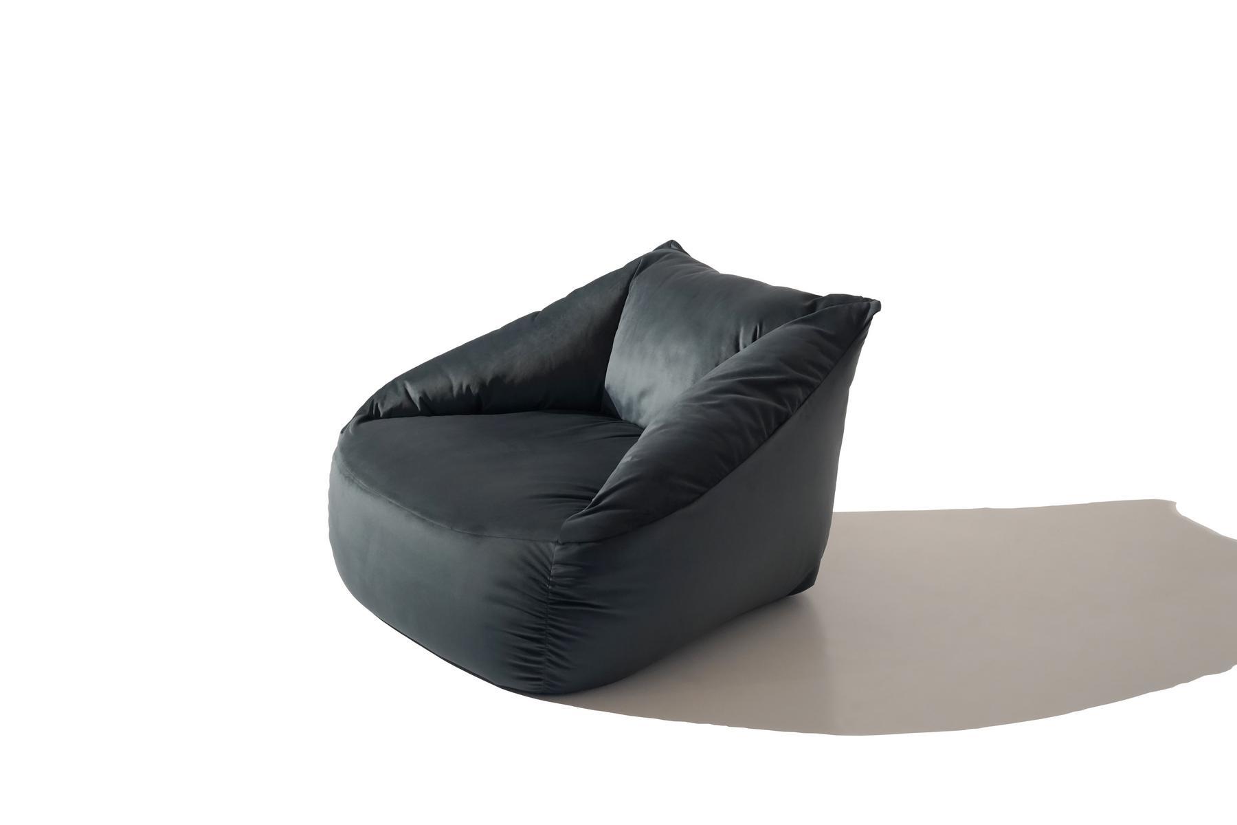 Fabric bean bag with armrests | Botero by Mantellassi 1926