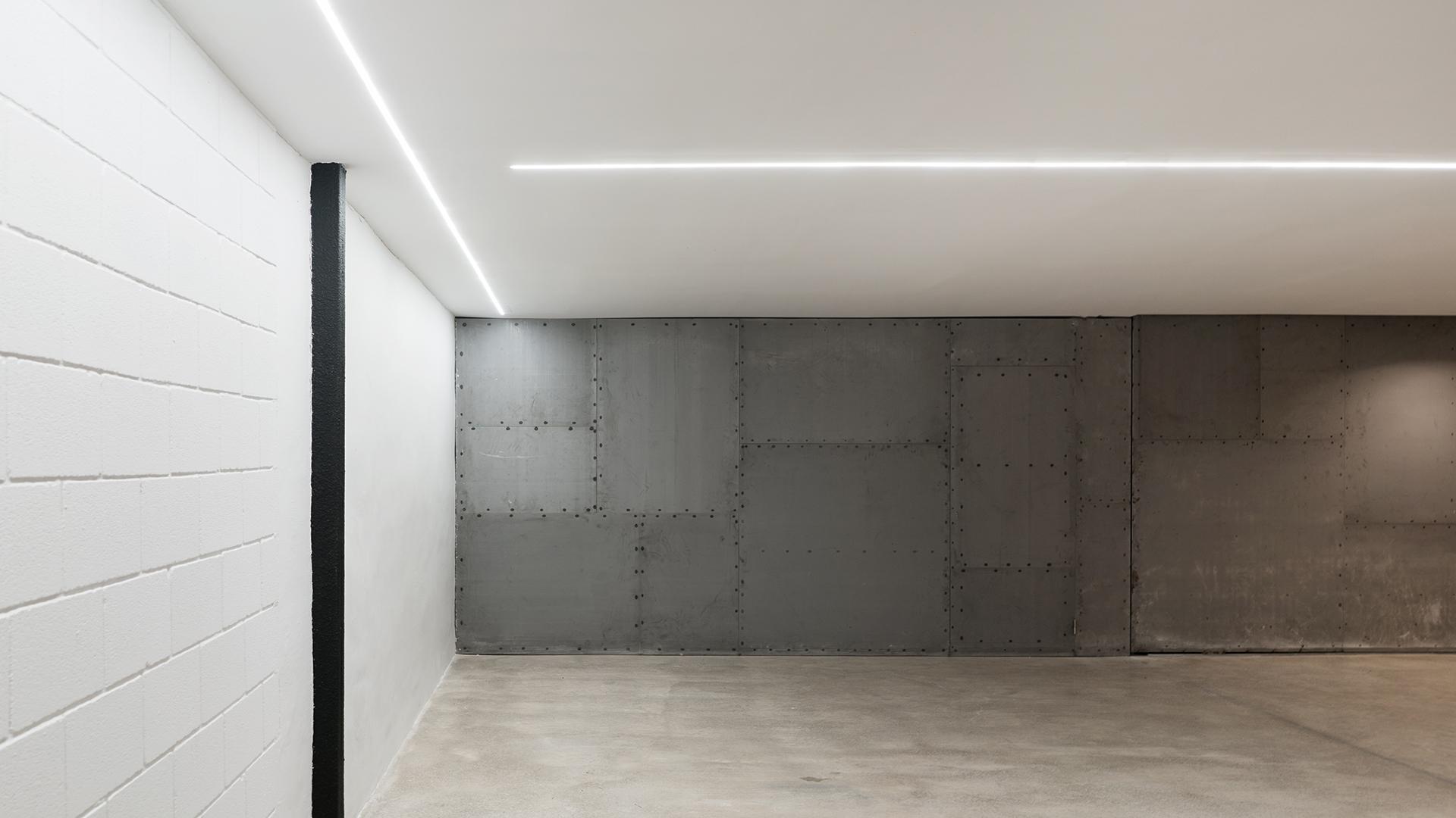 Linear lighting profile for LED modules | Fifty Ho Trimless Custom by Arkoslight