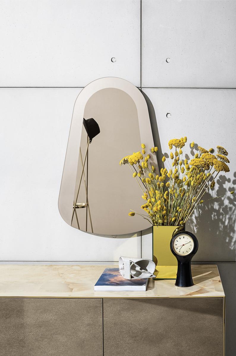Wall-mounted mirror | Clessidra by Sovet