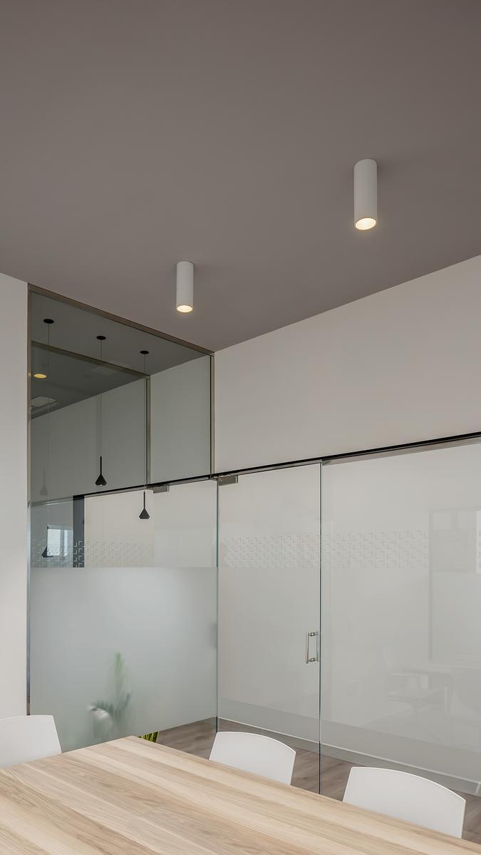 LED aluminium ceiling lamp | Scope 27 Surface by Arkoslight