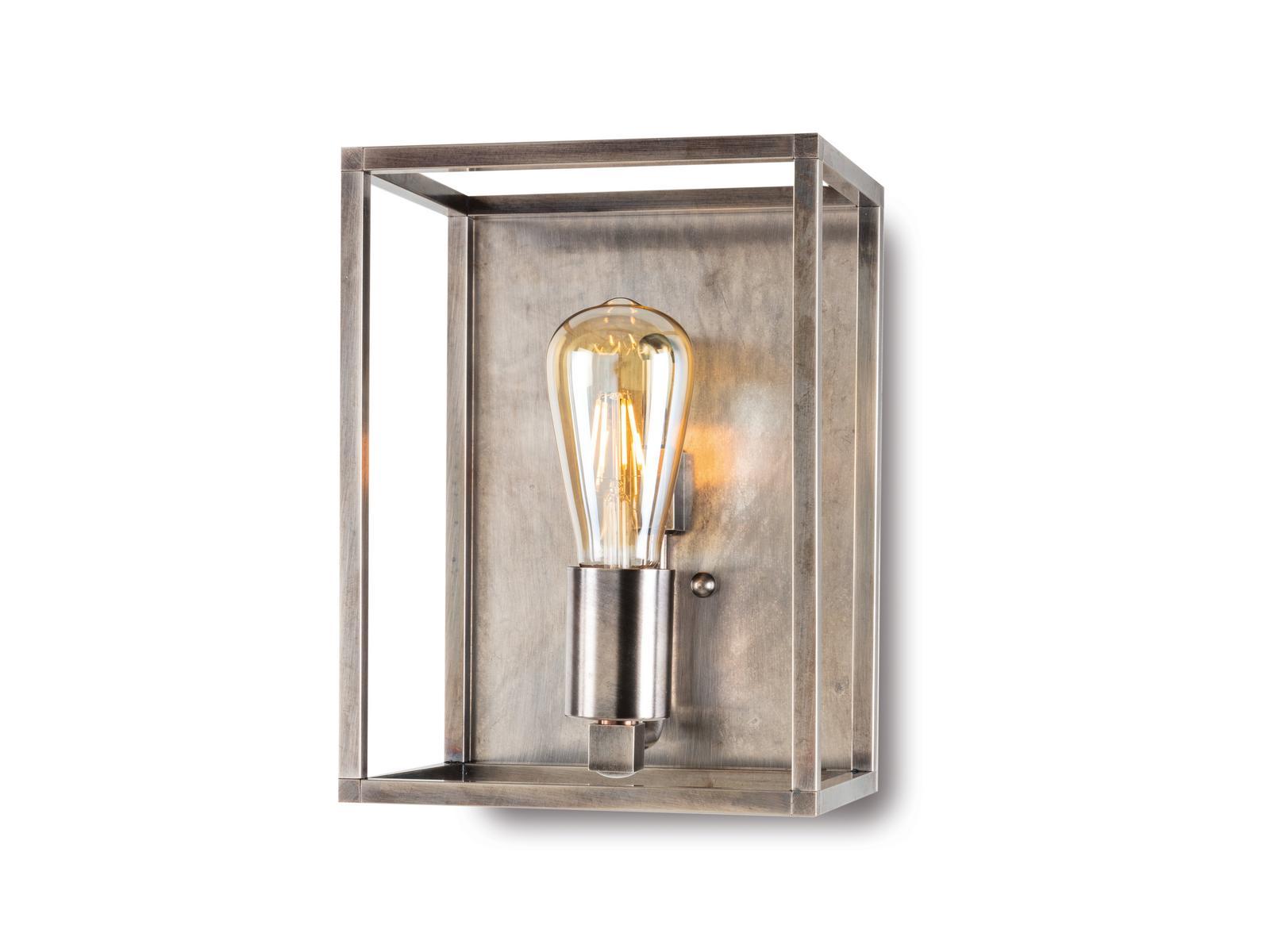 Industrial wall lamp with cover plate | Cubic by Moretti