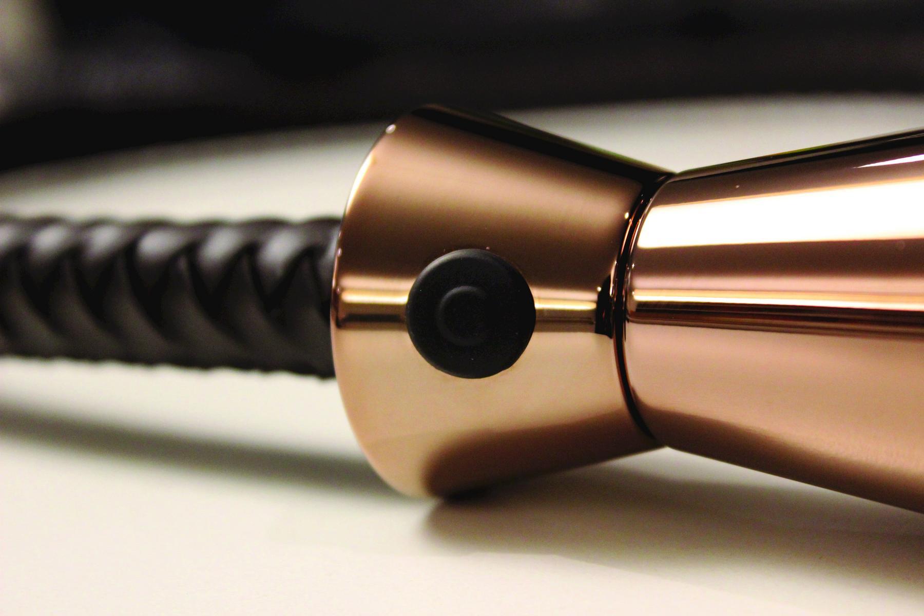 LED desk lamp with USB charging | G+t Battery by Contardi