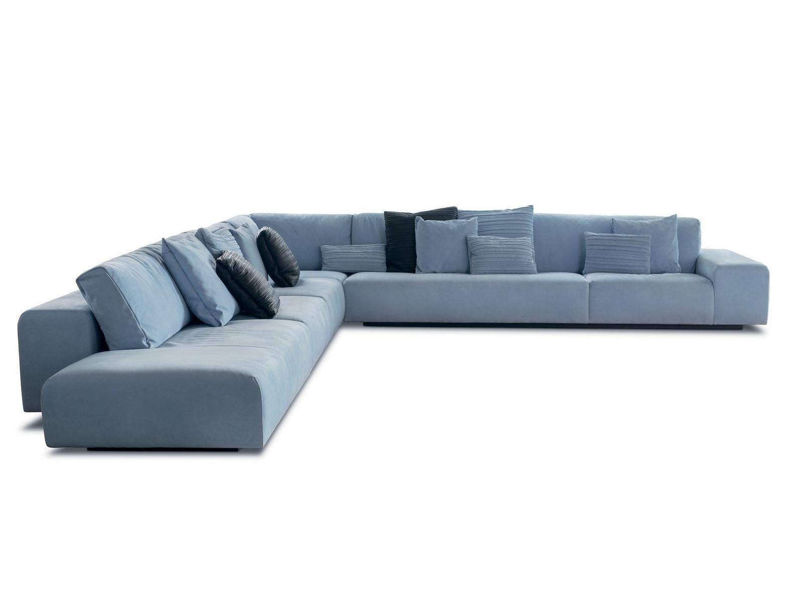 Sectional leather sofa | Monsieur Modular by Baxter