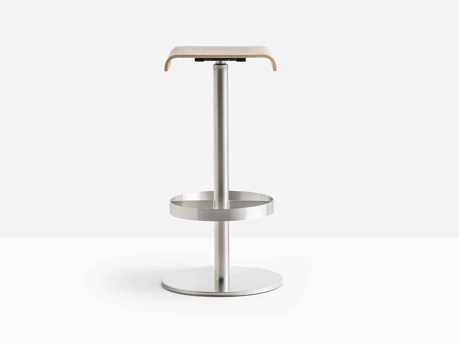Swivel stool | Tx 4407 by Pedrali