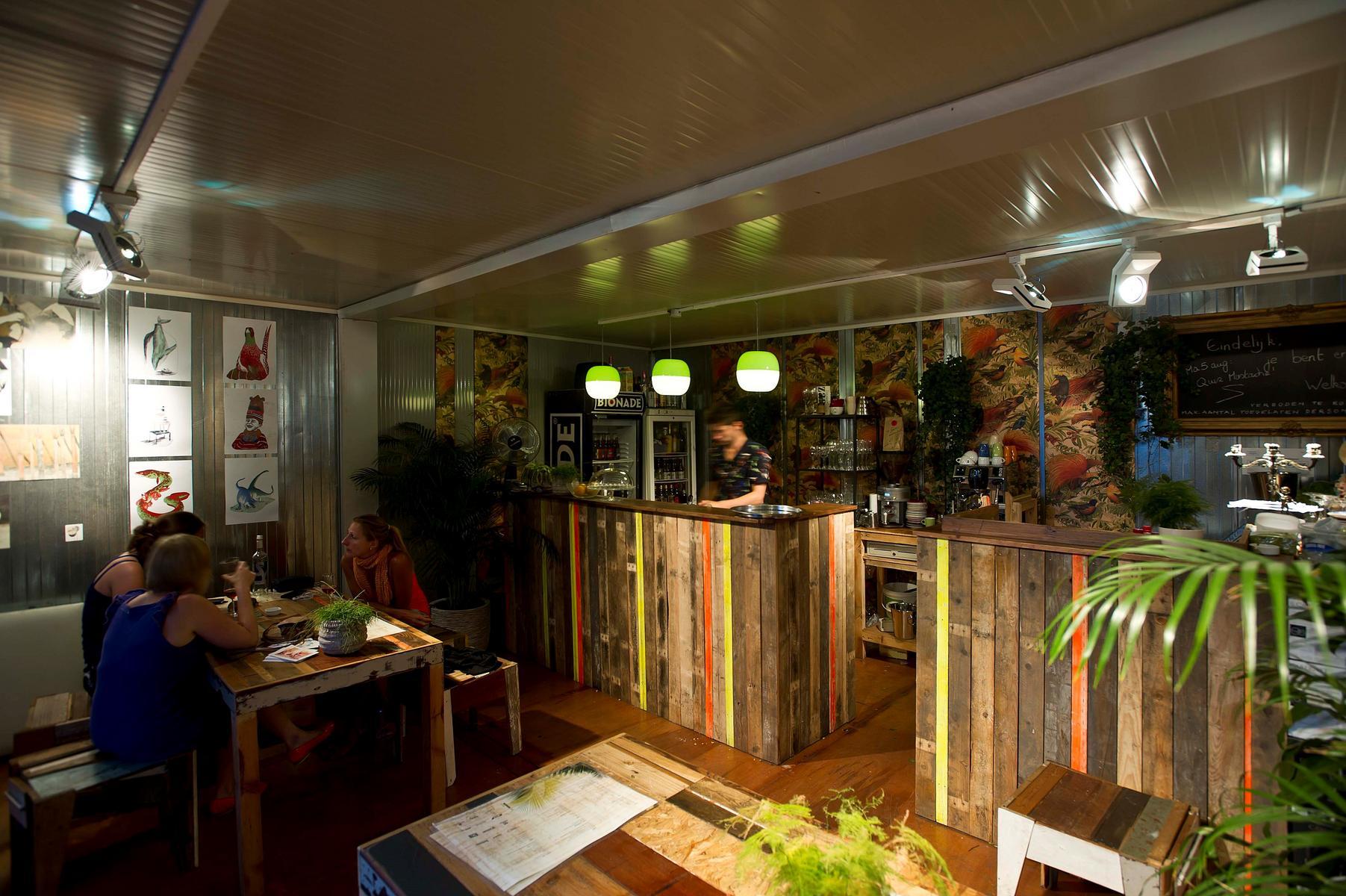 PMMA pendant lamp | Ij Lamp by Dark