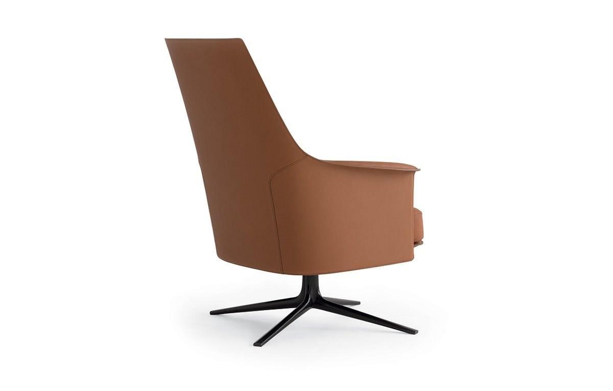 Swivel leather armchair with 4-spoke base with armrests | Stanford Lounge by Poliform