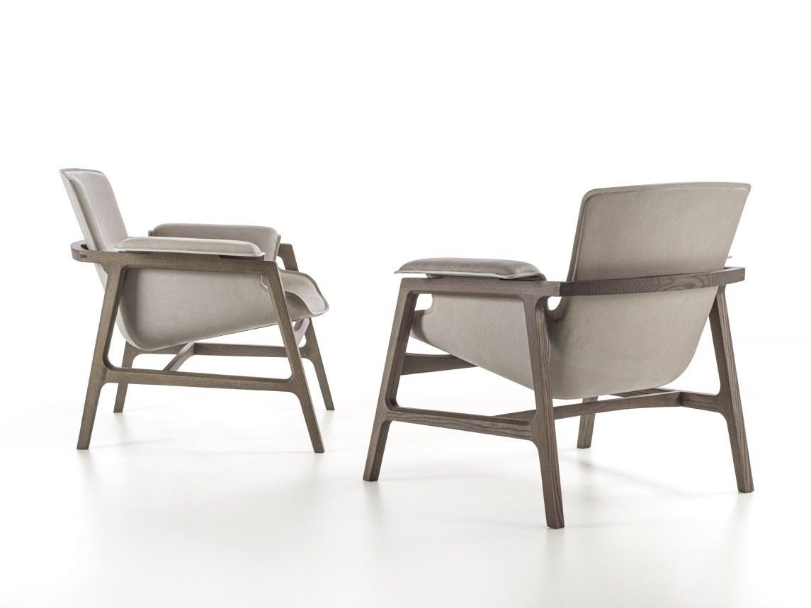 Upholstered easy chair with armrests | Arianna by Frigerio