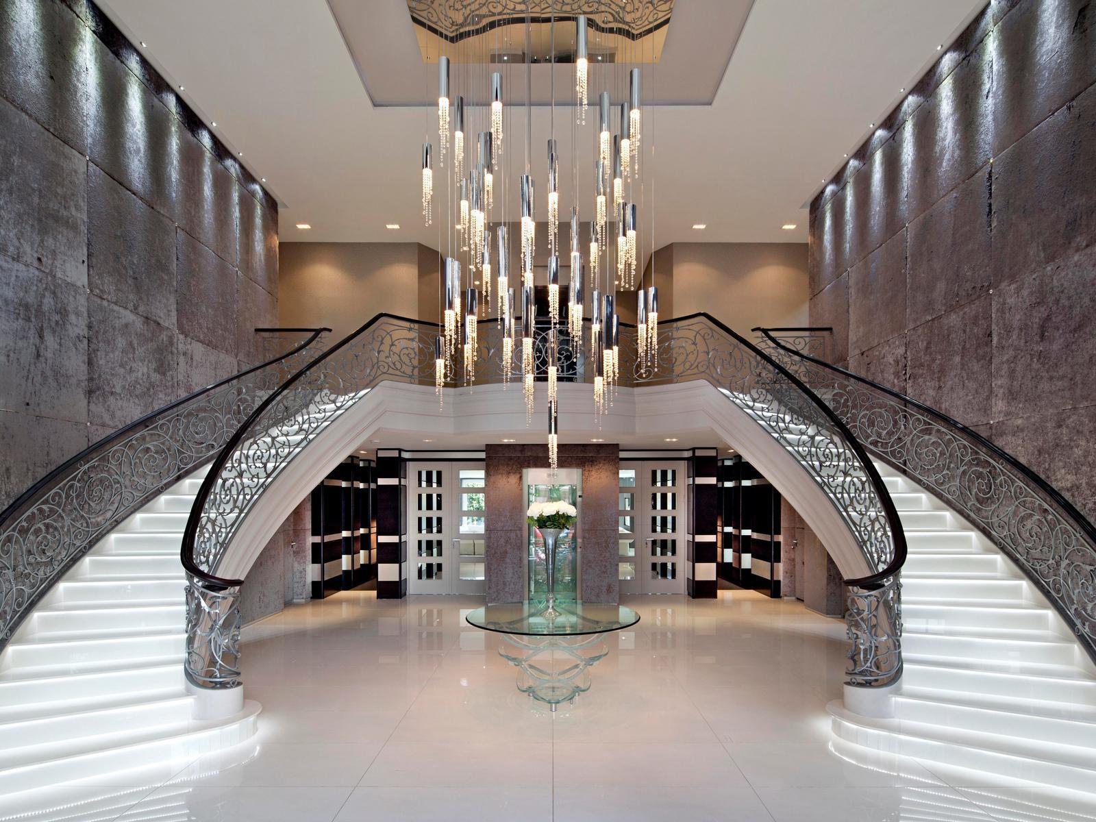 LED direct light metal pendant lamp with Swarovski® Crystals | Sexy Crystals Specials by Ilfari