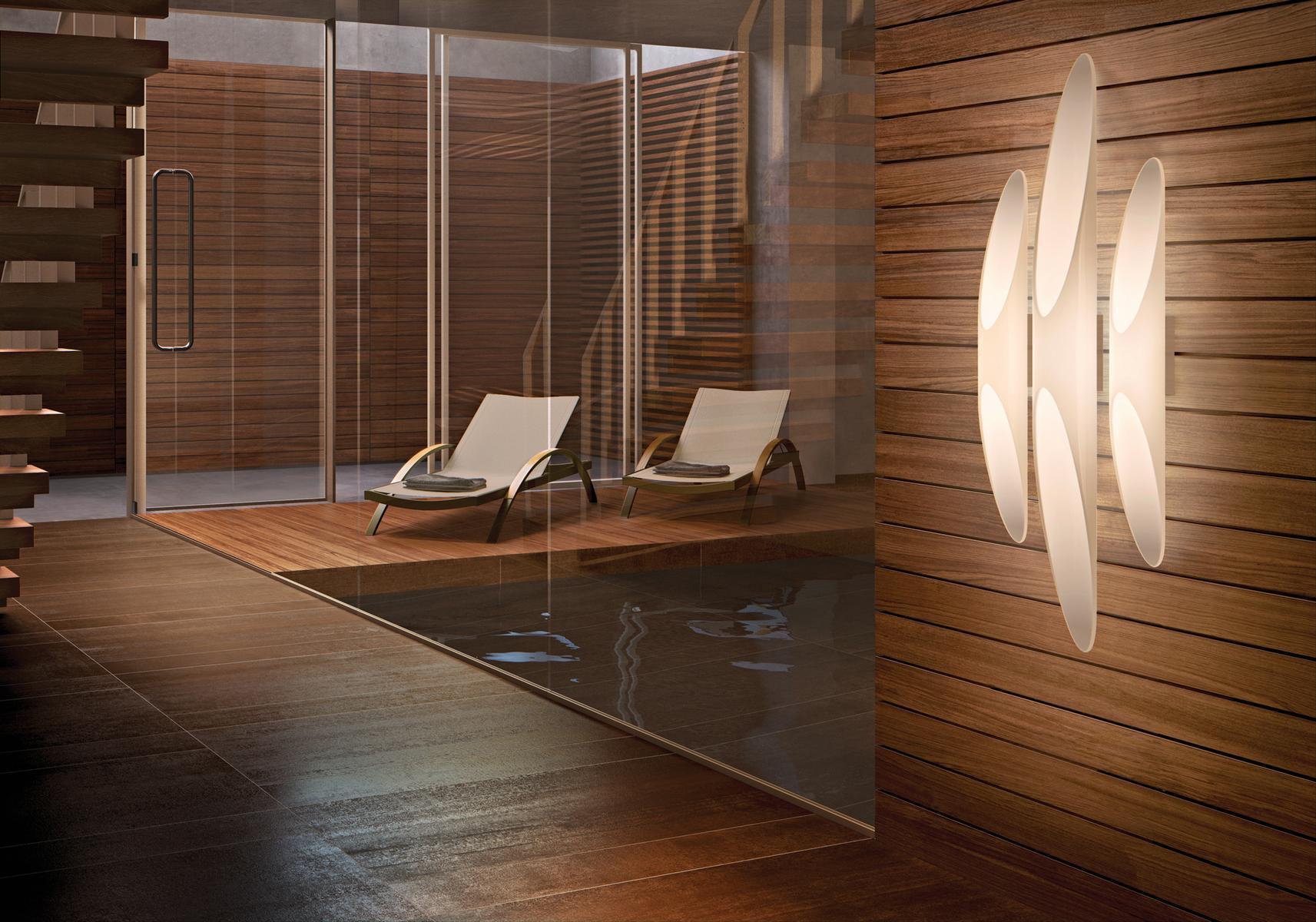 Plexiglass wall lamp | Shakti by Kundalini