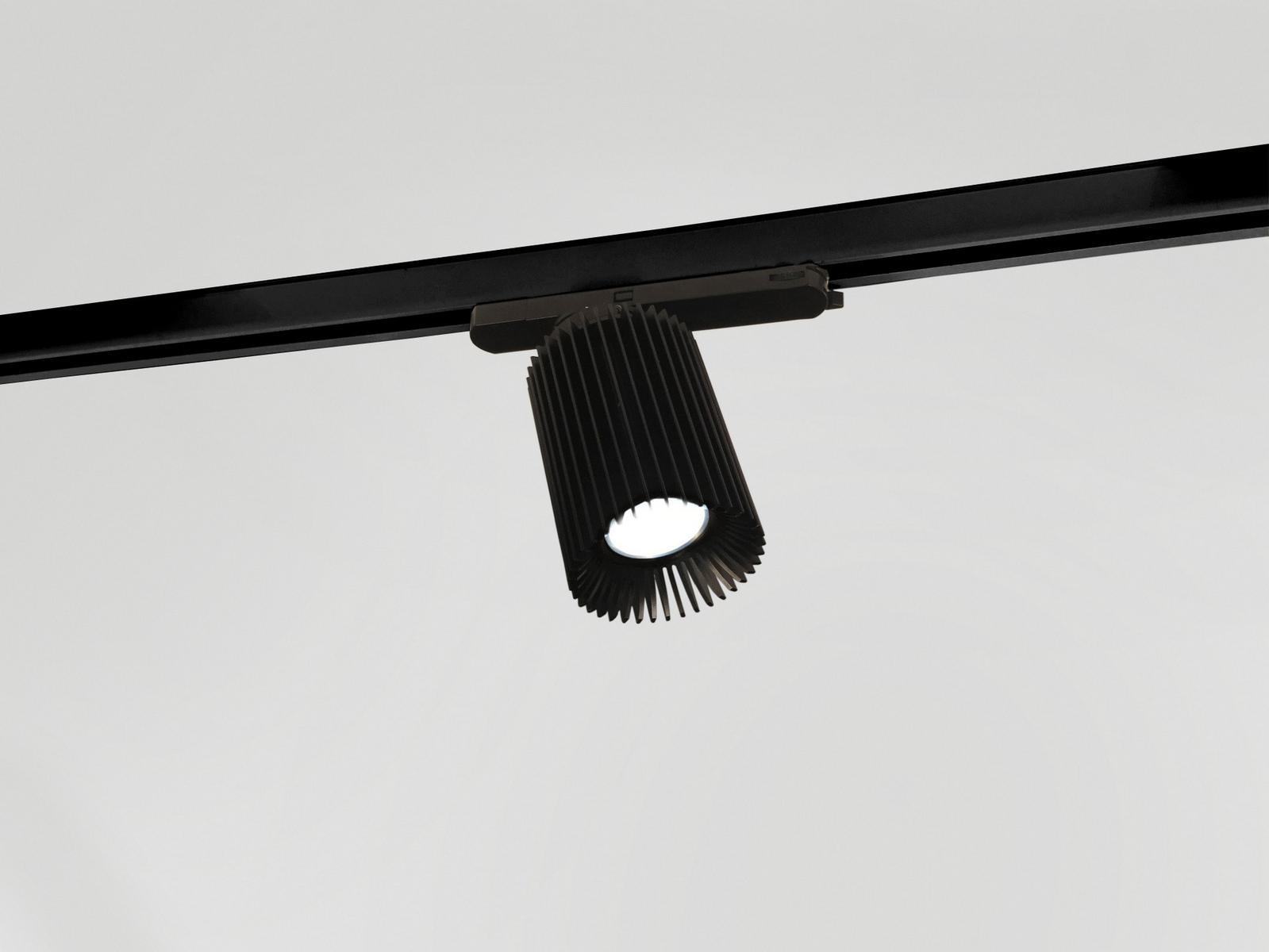 LED aluminium track-Light | Coolfin by Dark