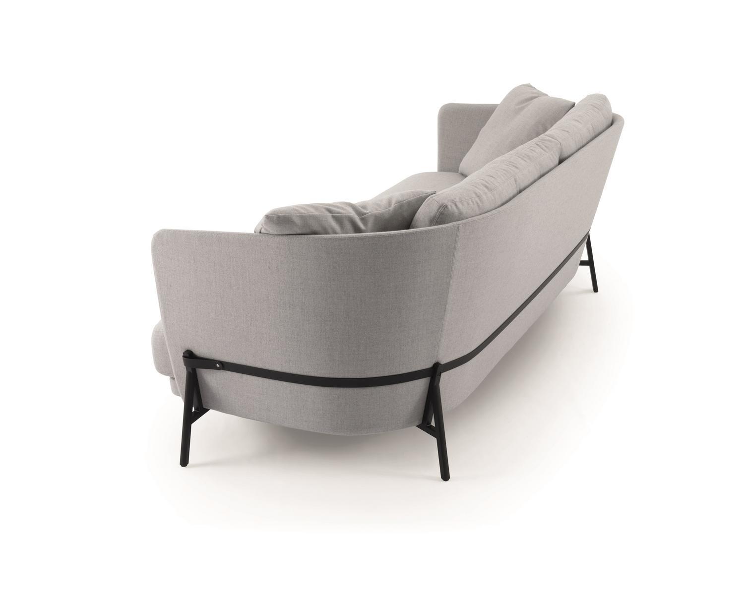 2 seater fabric sofa | Deep Cradle by Arflex