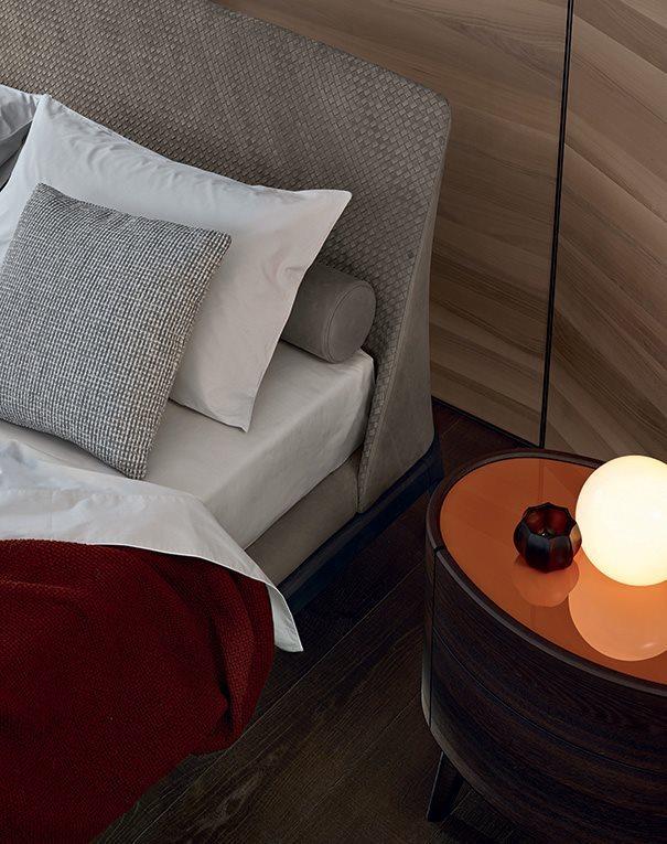 Oval wooden bedside table with drawers | Kelly by Poliform