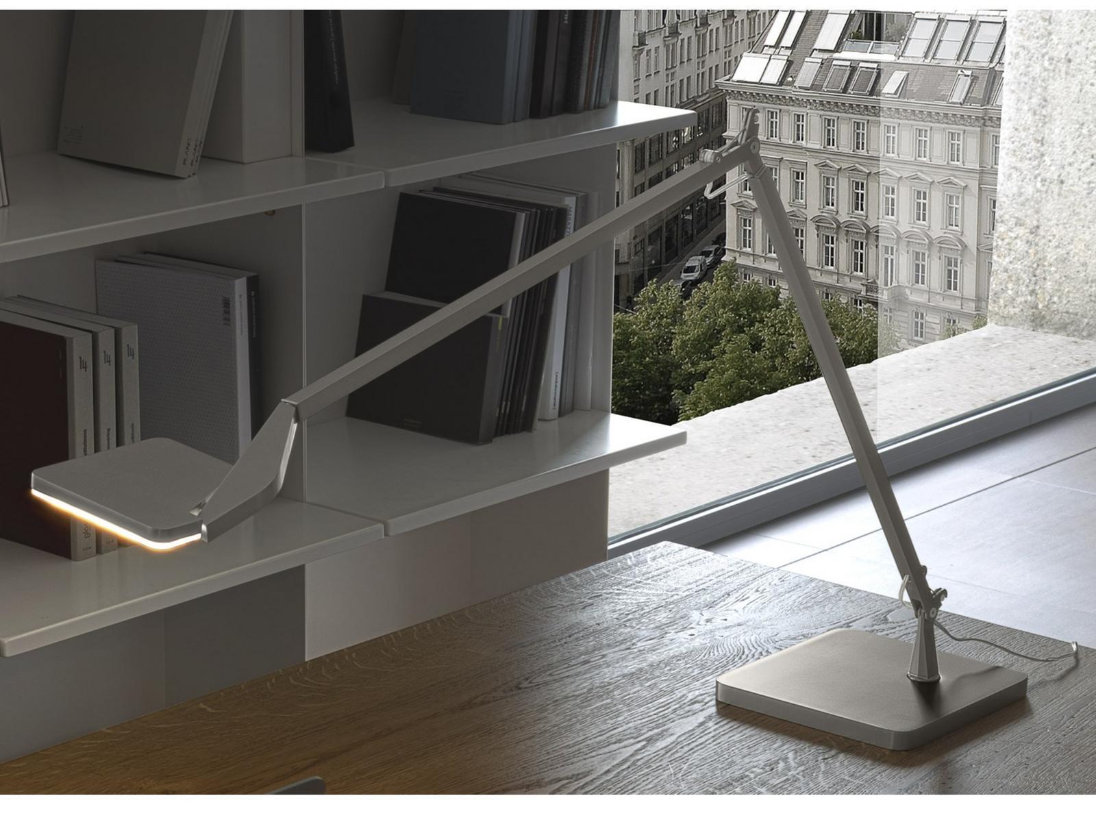 LED die cast aluminium table lamp | Jackie Iot by Panzeri