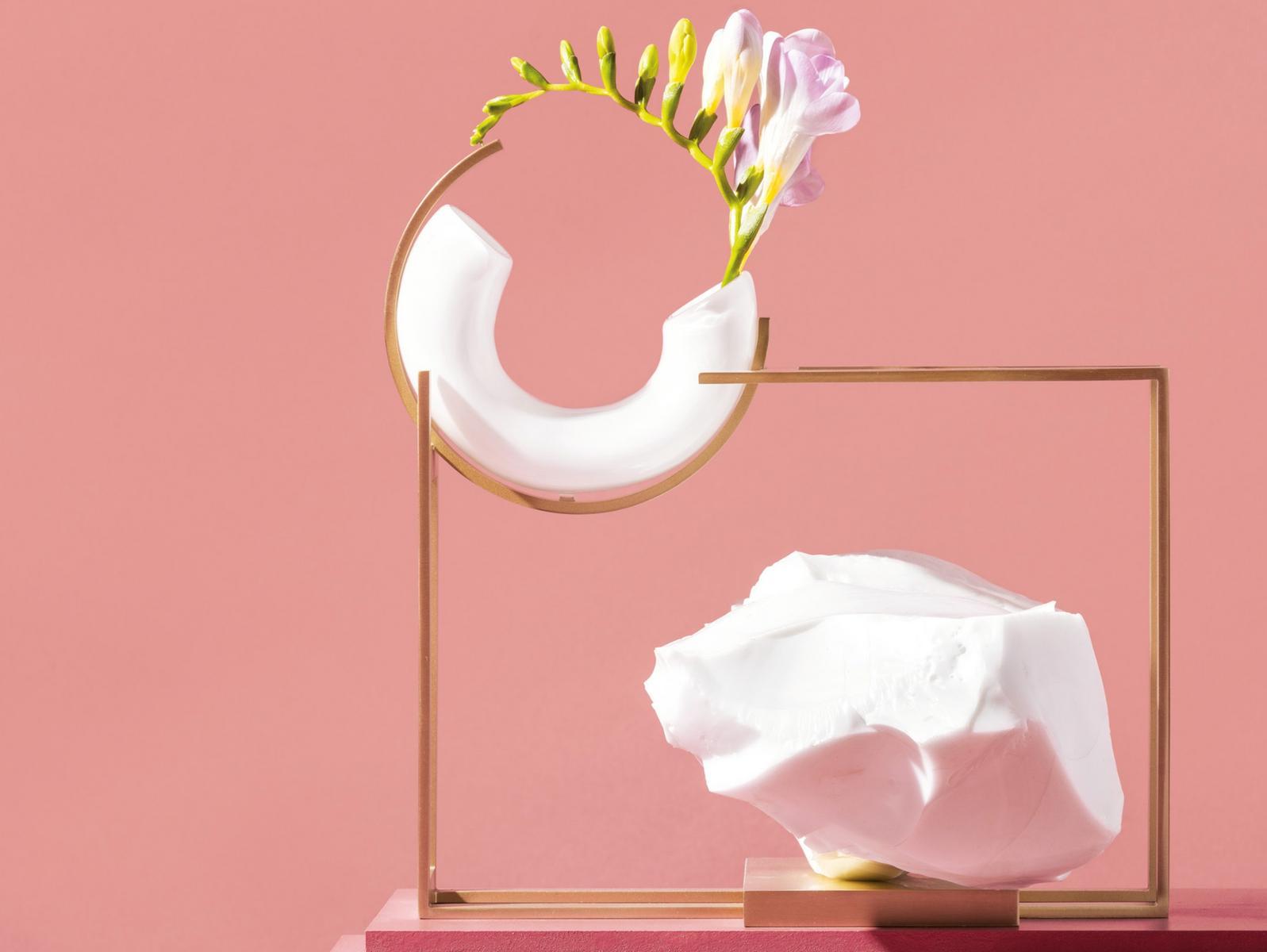 Glass and brass vase | Metamorfosi by Visionnair