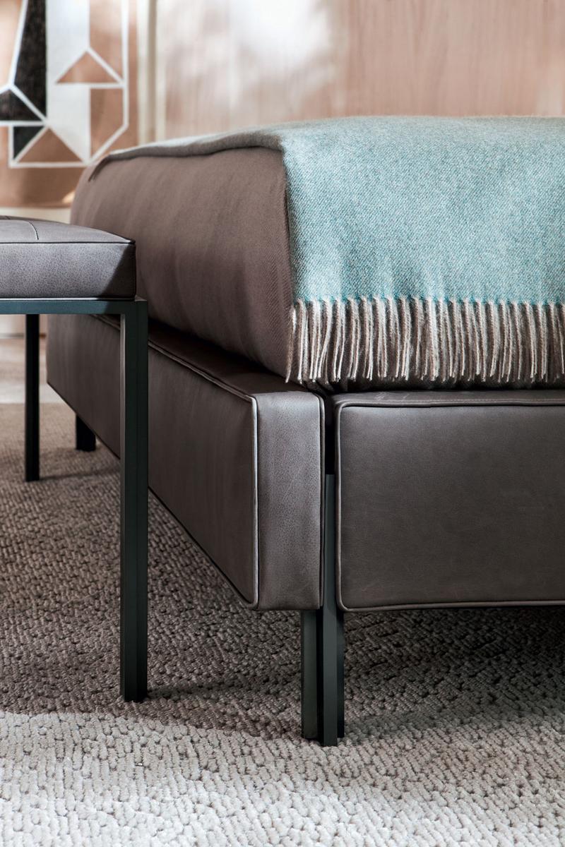 Leather double bed | Anton by Molteni