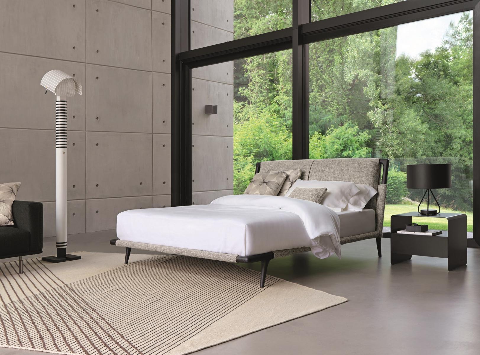Double bed with upholstered headboard | Gaudì by Flou