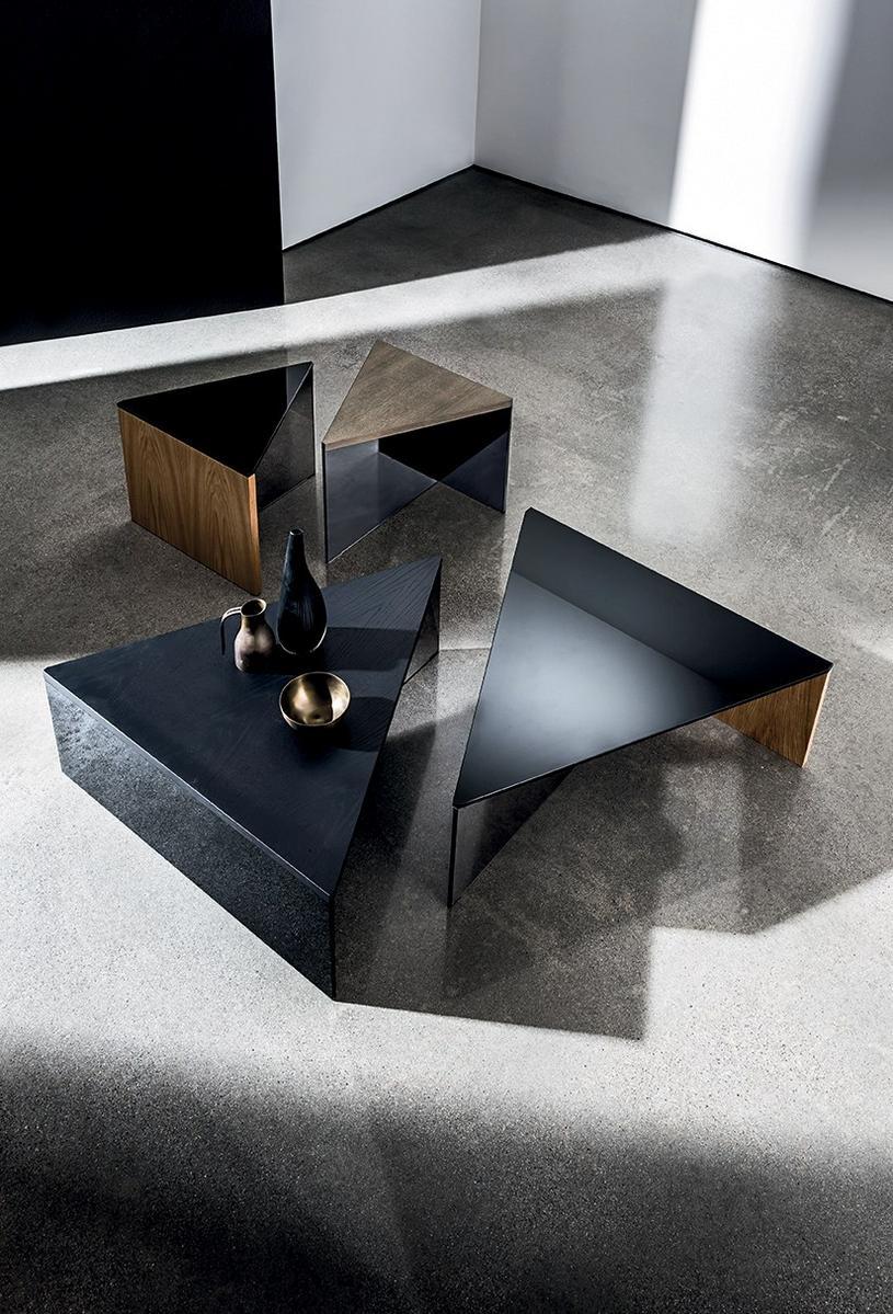 Triangular wood and glass coffee table | Regolo by Sovet