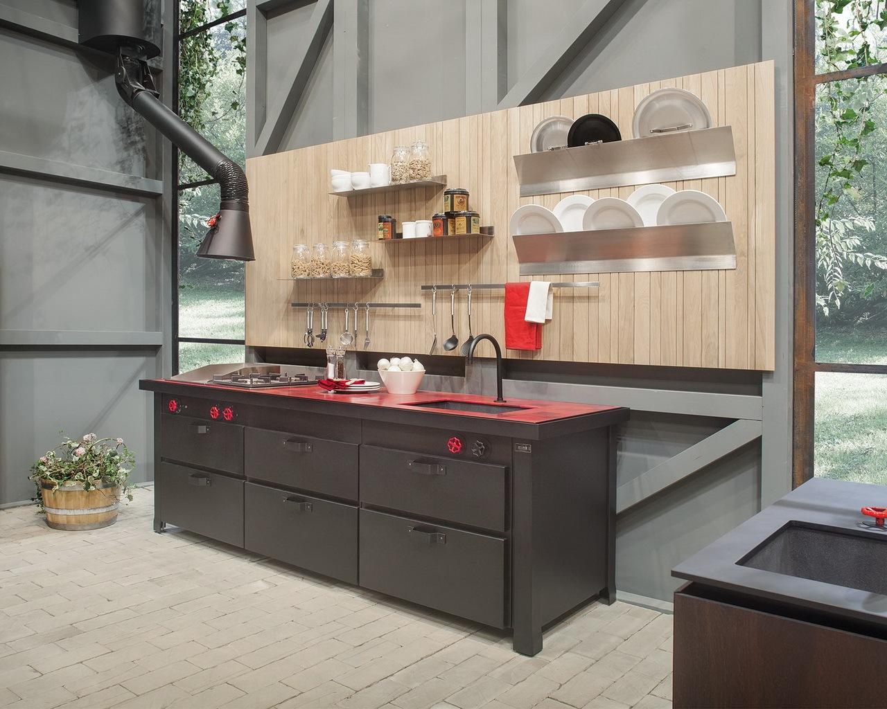 Metal kitchen with island in a industrial style with handles Minacciolo Mina