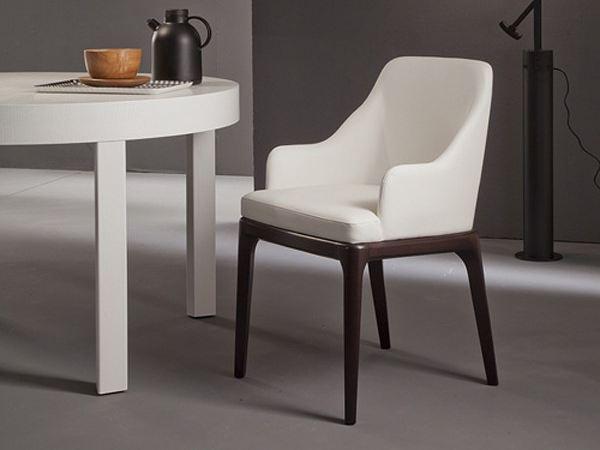 Leather chair with armrests | Margot by Riflessi