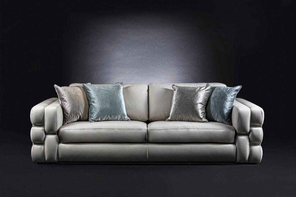 3 seater leather sofa | Ola by Mantellassi 1926