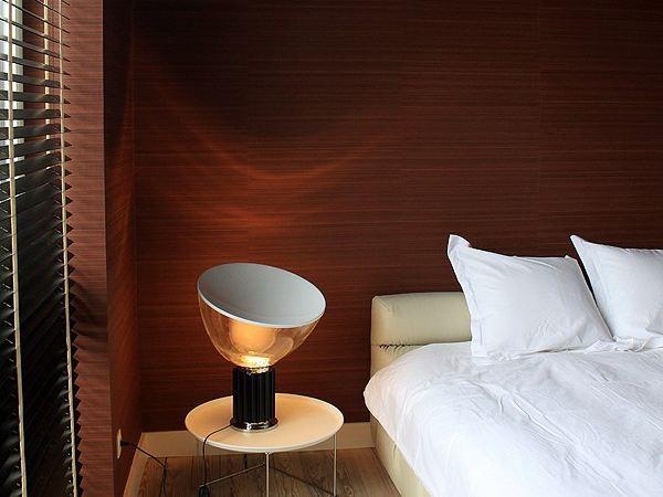 LED indirect light glass and aluminium table lamp | Taccia by Flos