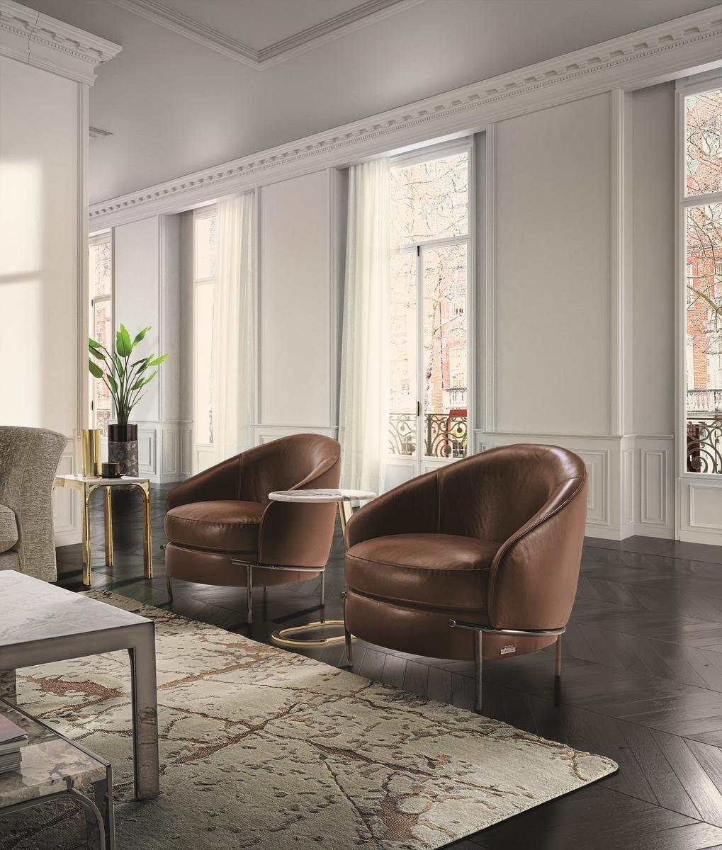 Velvet armchair | Lloyd by Longhi