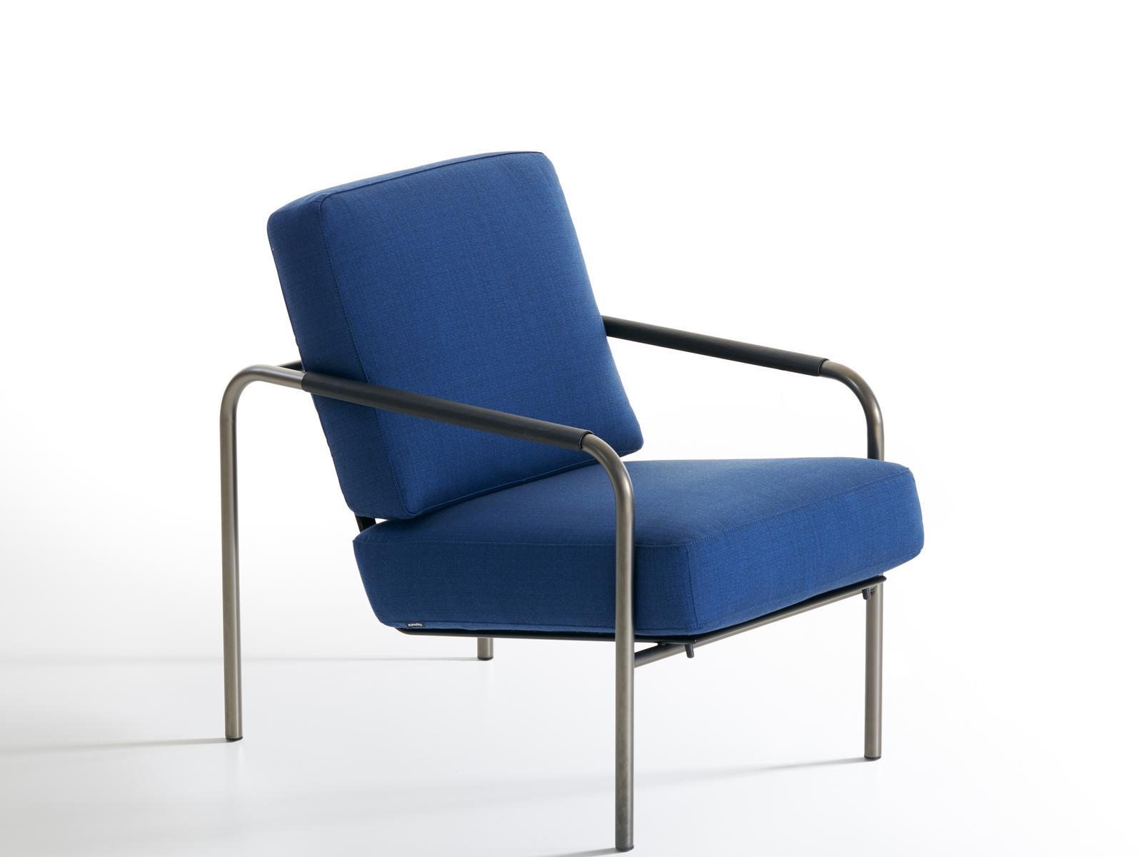 Upholstered easy chair with armrests | Susanna by Zanotta