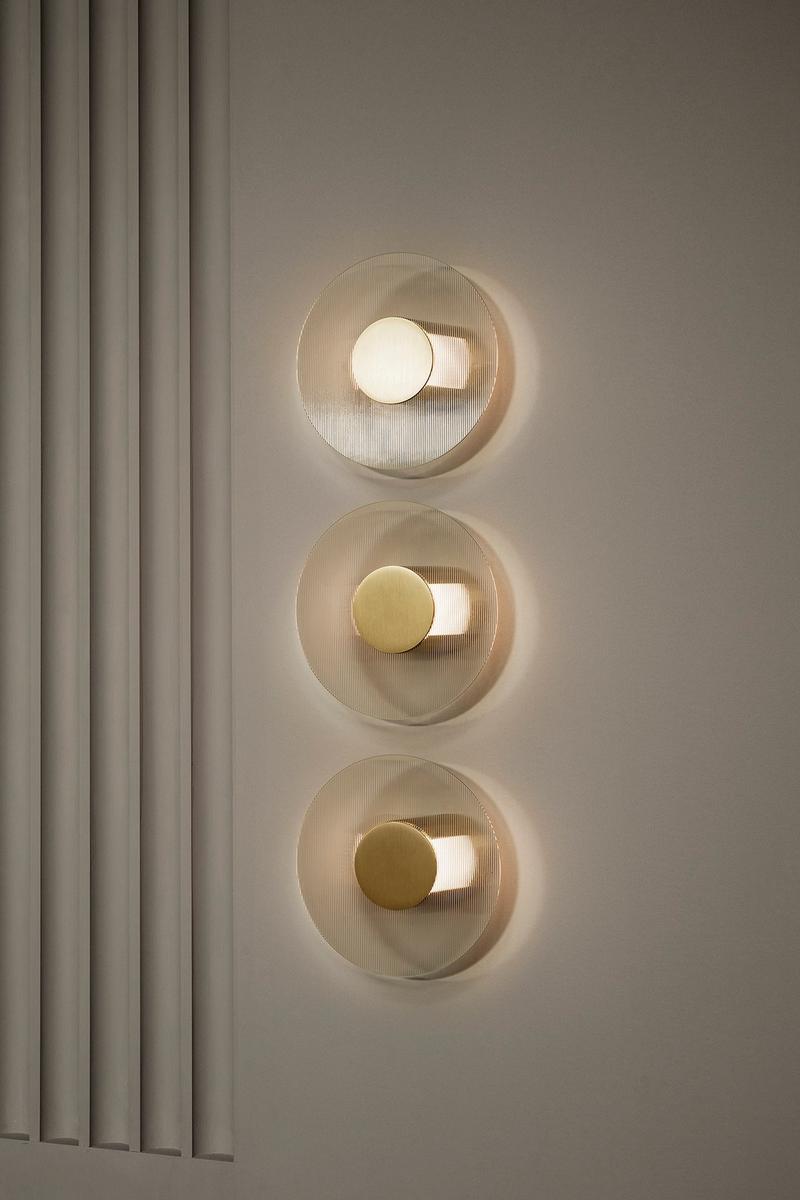 LED indirect light glass wall light |  by Baxter